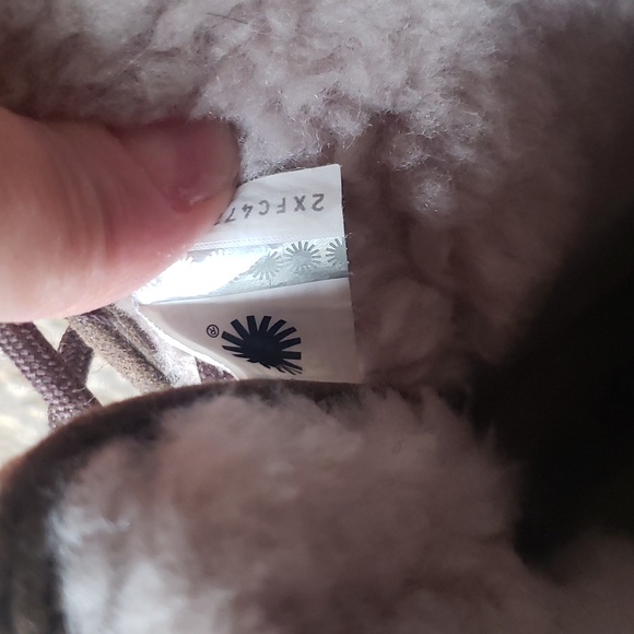 UGG waterproof boots - Picture 6 of 16